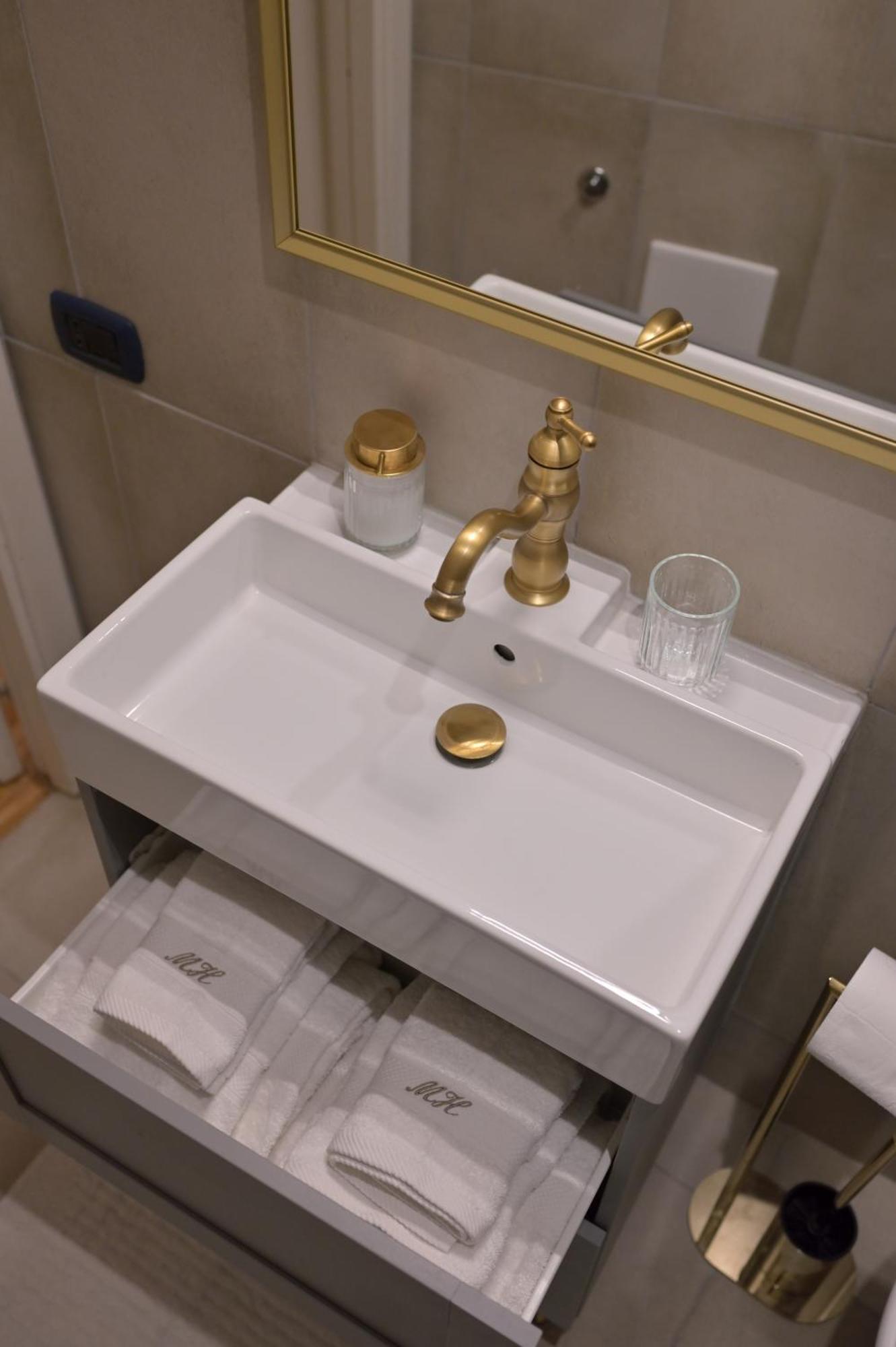 Mediterranea Home Napoli Экстерьер фото
